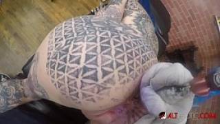 Amber luke gets a asshole tattoo and a good fucking